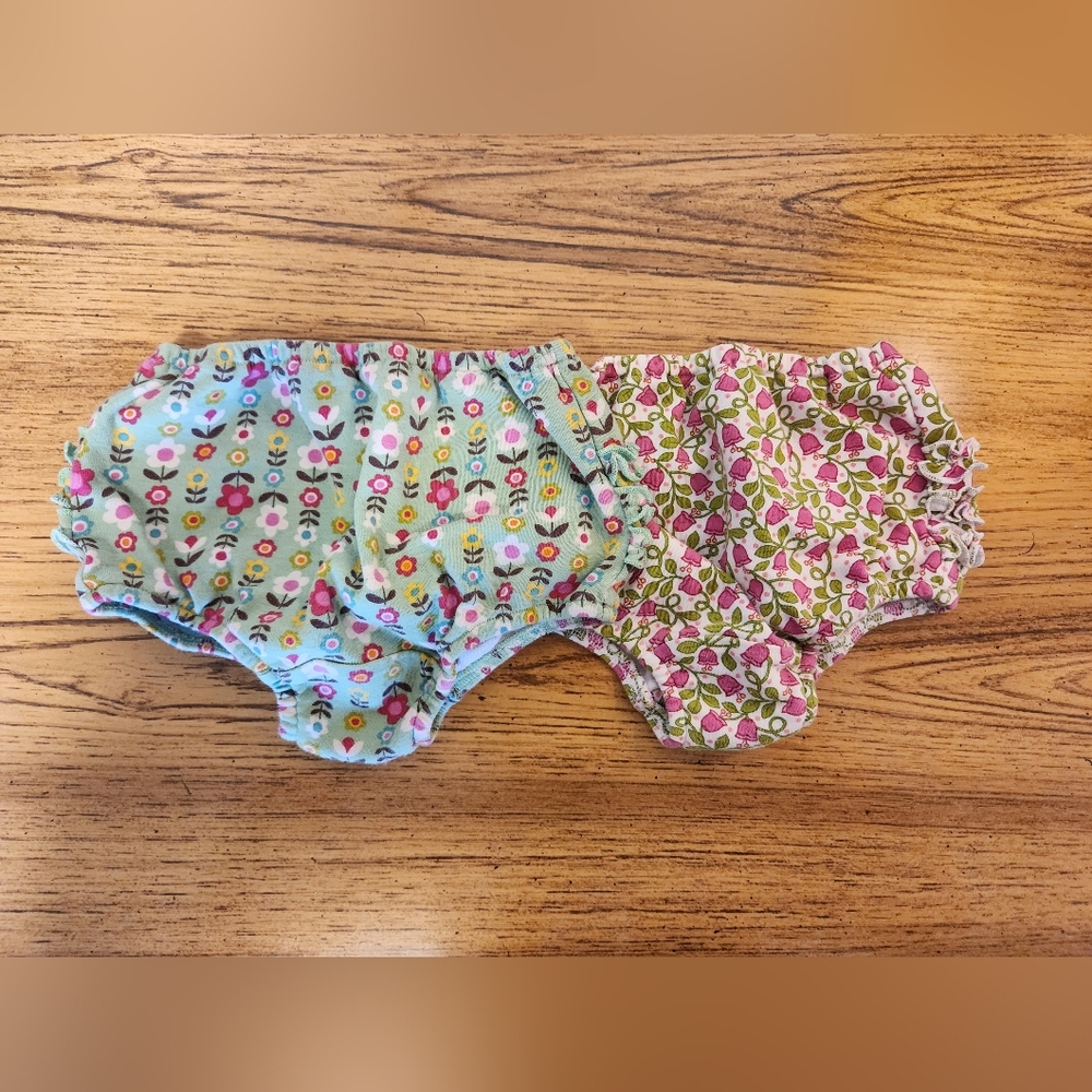 Bundle of 2 Vera Bradley Baby Ruffle Bum Bloomers Size 9-12 Months 100% Cotton